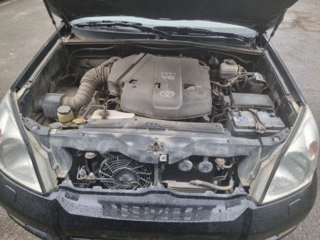 Автомобиль TOYOTA LAND CRUSER