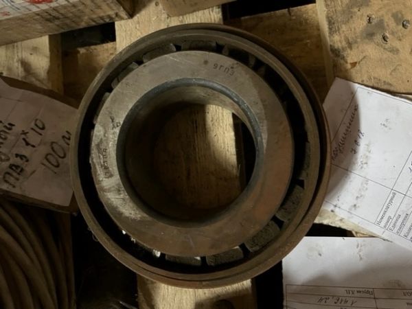 Подшипник 7618