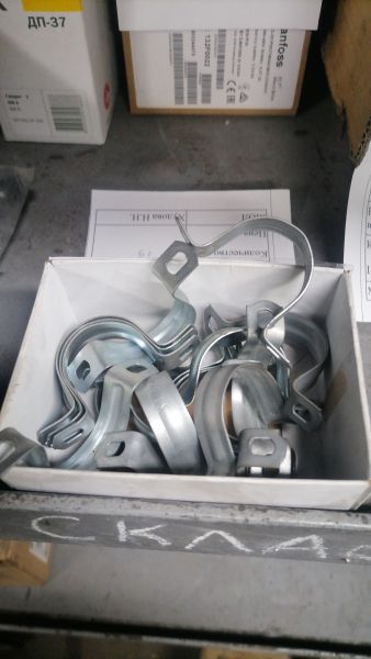 НПА_Держатель оцинкованный односторонний Ф=16 мм, DKC 53331