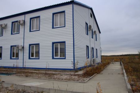 Здание  быстровозводимое, из сэндвич-панелей ( на металлическом каркасе)