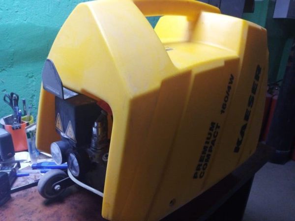 Компрессор поршневой PremiumCompact(к заряд.станц)Kaeser