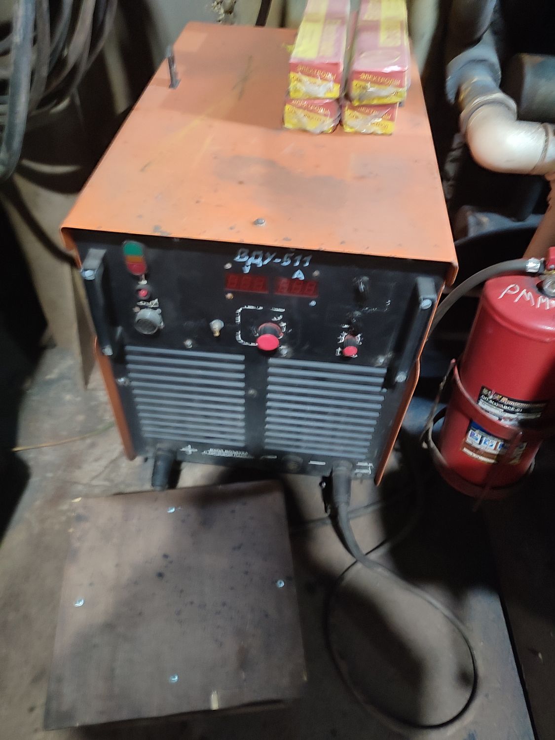 Источник вд-413 в комплекте