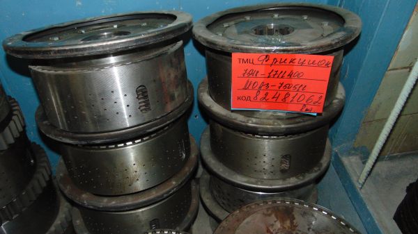 ФРИКЦИОН 7548-1711400  МОАЗ-750511