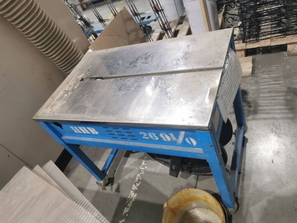 Полуавтоматическая машина для упаковки полипропиленовой лентой