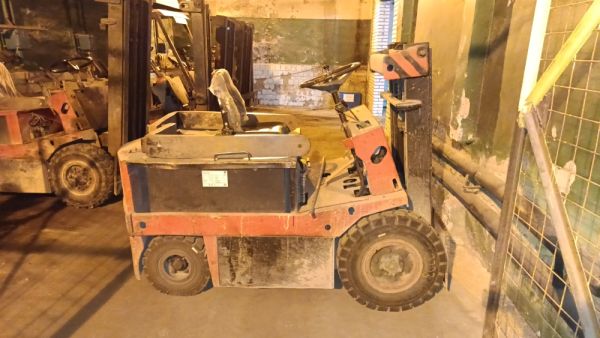 Электропогрузчик ЕВ-717.33.72 1