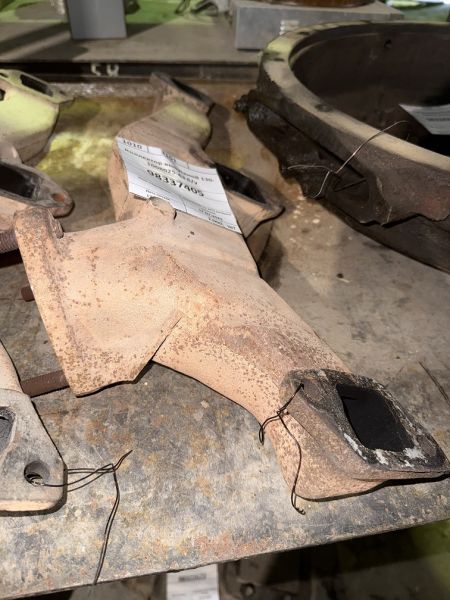 Коллектор выпускной 130-1008025-АЗ б/у