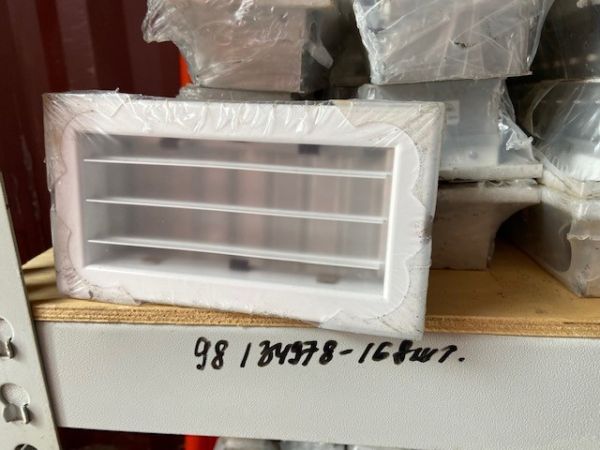 Решетка с клапаном АМР-К 200х100