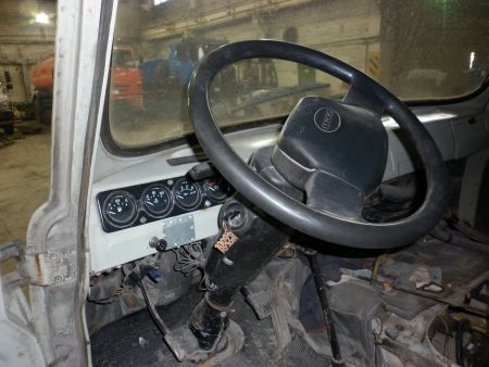 Автомобиль УАЗ 220695-04            
