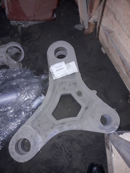 Рычаг правый ДЗ-98.30.00.020