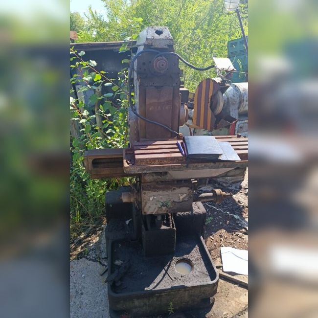 Станок фрезерный универсальный 675П