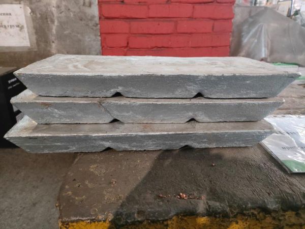 Цинк металлический Ц0А чушка