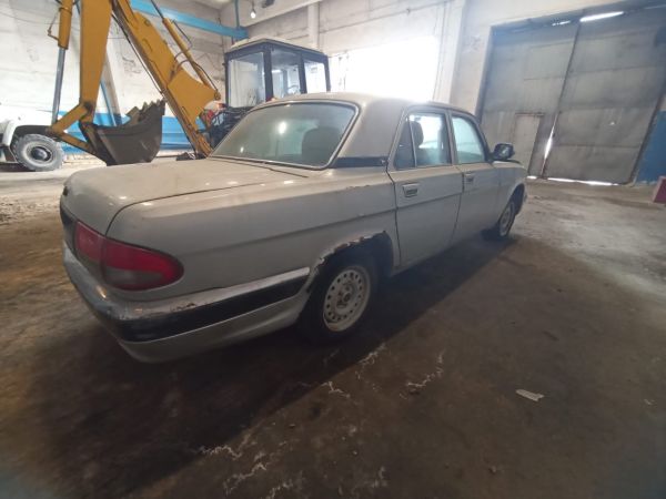 Автомобиль ГАЗ 31105