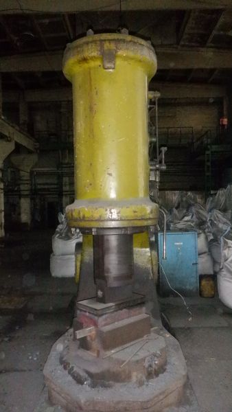 Молот пневматический ковочный МА-417