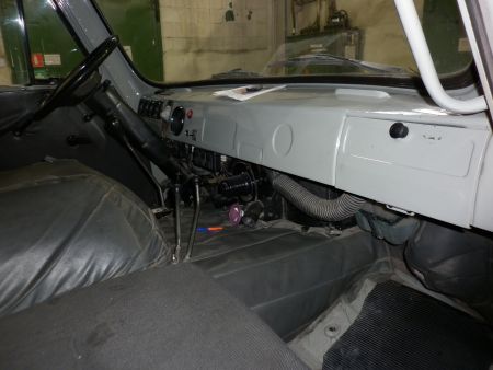 Автомобиль УАЗ 220695-04            