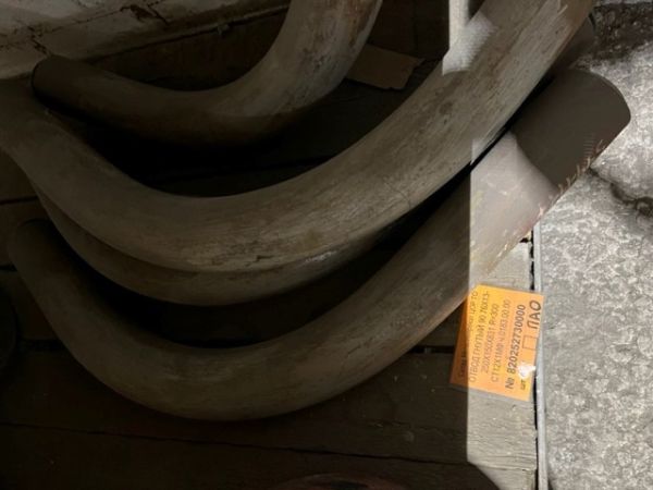 ОТВОД ГНУТЫЙ 90 76Х13-250Х150Х831 R=300 СТ12Х1МФ ч.0183.00.00