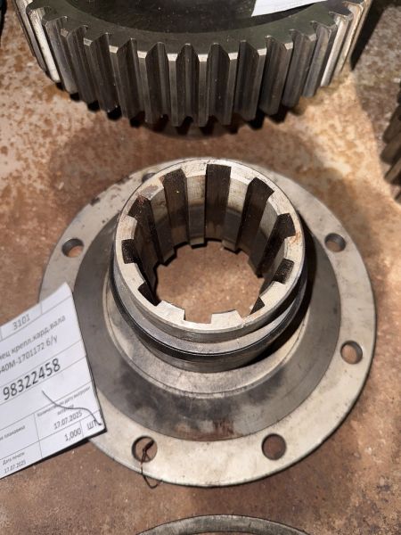 Фланец крепл.кард.вала 540М-1701172 б/у