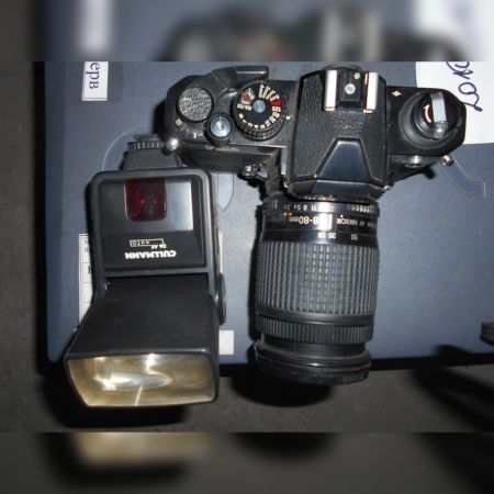ФОТОКАМЕРА ~NIKON~ FM2ФОТОВСПЫШКА ~CULL