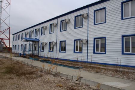 Здание  быстровозводимое, из сэндвич-панелей ( на металлическом каркасе)