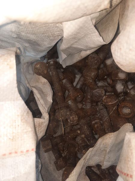 Болт рельсовый с гайкой б/у