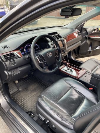 Автомобиль легковой TOYOTA CAMRY