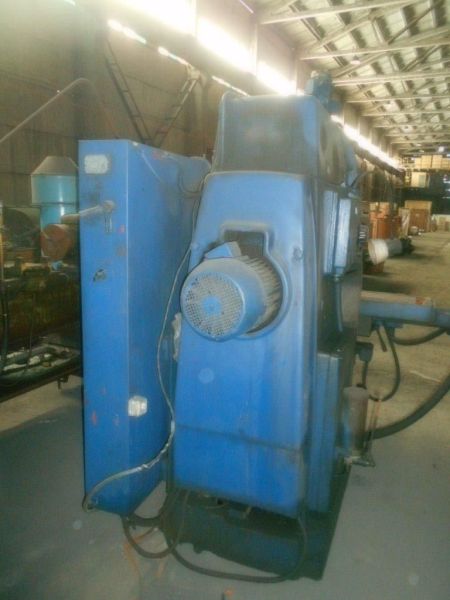 Станок вертикально-фрезерный 6Т12