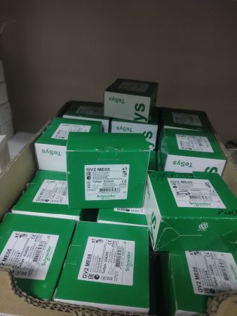 АВТ.ВЫКЛ. С КОМБ.РАСЦЕП.0,63-1 А+КОН (Senneider Electric) (арт. GV2ME05AE11TQ)