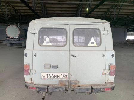 Автомобиль УАЗ 220695-04