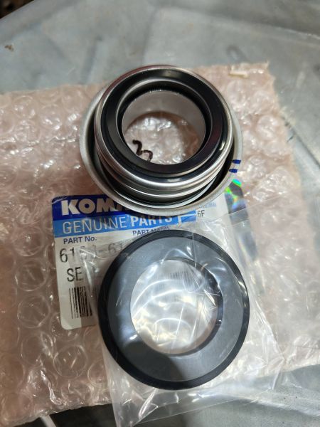 Уплотнение 6166-61-1511 Komatsu