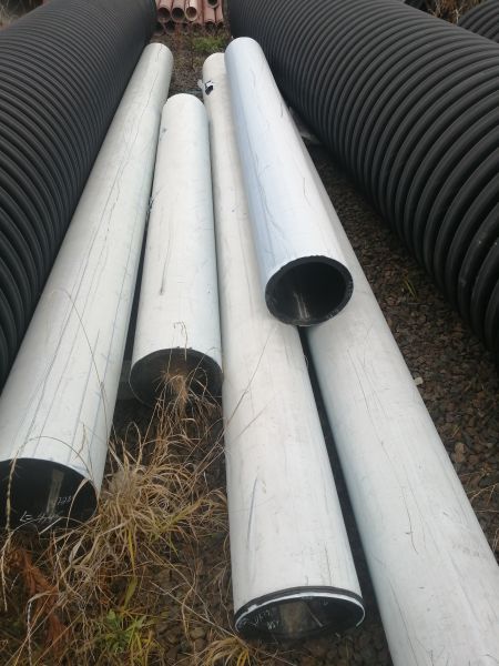 Труба ПЭ100 SDR13.6-225х16.6 питьевая