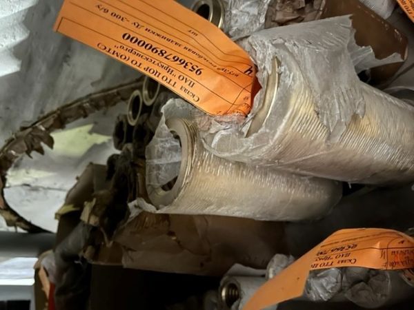 втулка резьбовая задвижки Ду -300 б/у