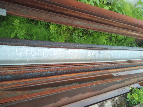 Уголок 63 б/у