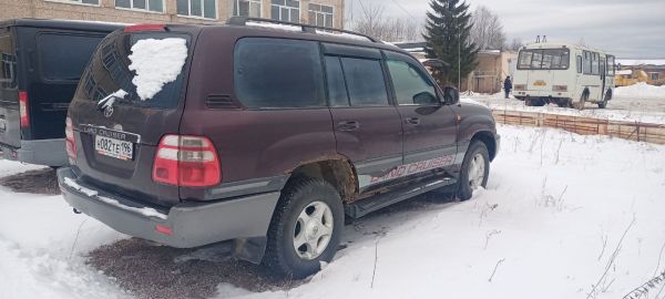 TOYOTA LAND CRUISER 100