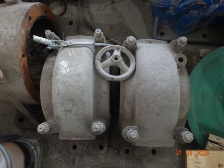 Корпус опорного подшипника Ч.22328 (Д-18х2) б/у