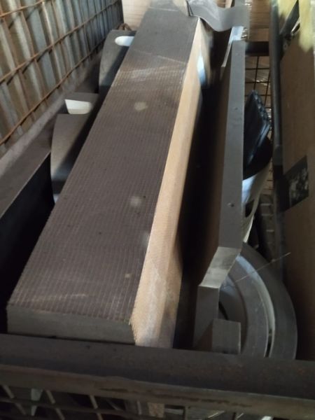 Формовая огнеупорная часть металлотракта между желобом и кокилем, для слитков dia 306