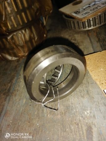 Подшипник 877907