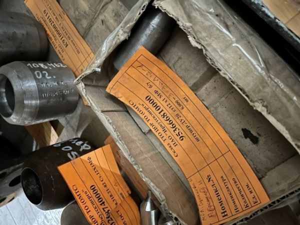 штуцер ДУ20  ст12 х1 МФ   б/у