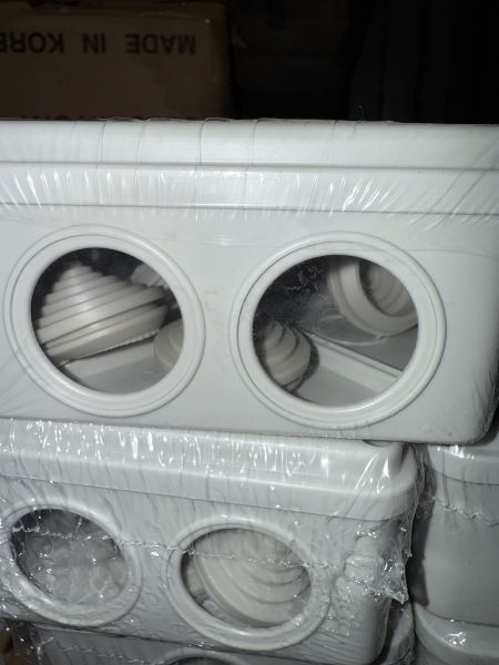 Коробка соединительная 100х100х50