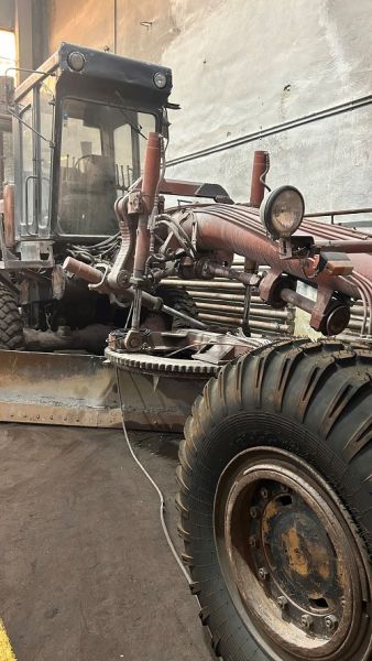 АВТОГРЕЙДЕР ДЗ 9881.2