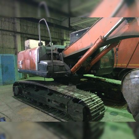 Экскаватор HITACHI ZX240-3