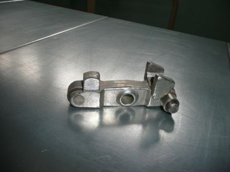 РЫЧАГ (КОРОМЫСЛО С РОЛИКОМ МЕХАНИЗМА СВОБОДНОГО РАСЦЕПЛЕНИЯ) РИГФ.303.675.006