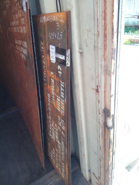 Лист стальной  3 мм б/у