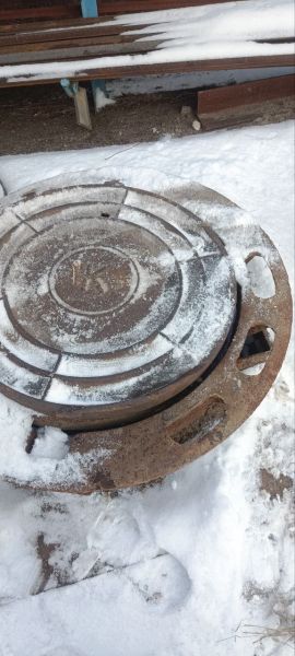 Люк канализационный б/у