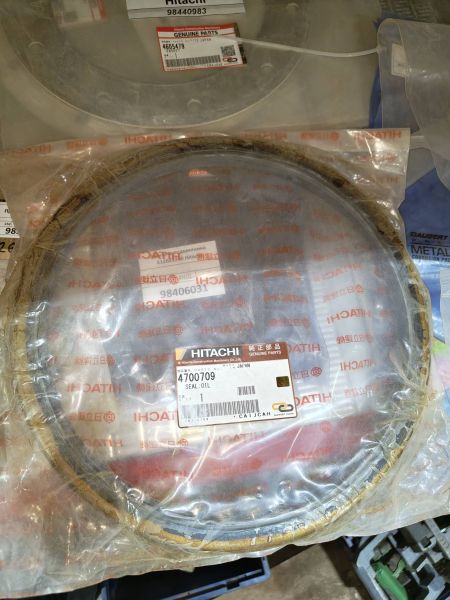 Уплотнение 4700709 Hitachi