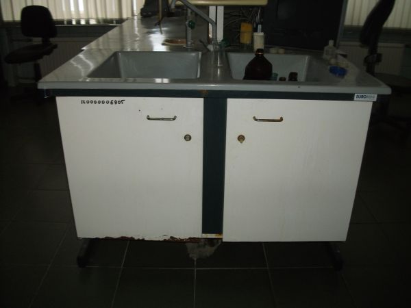 СТОЛ С ДВОЙНОЙ МОЙКОЙ