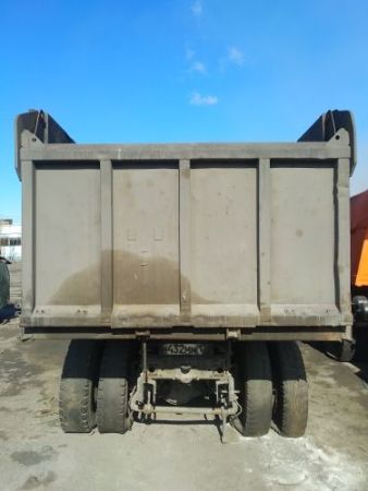 Самосвал Камаз 6520