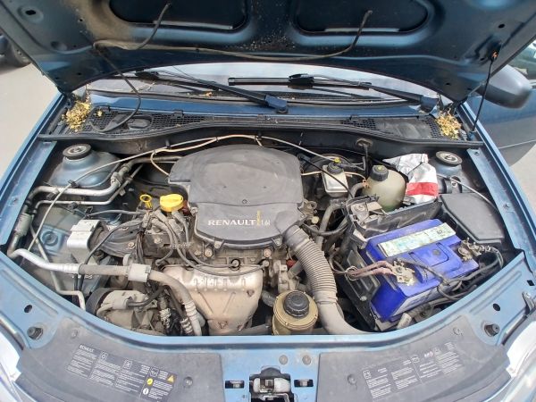 Транспортное средство (RENAULT SR) 