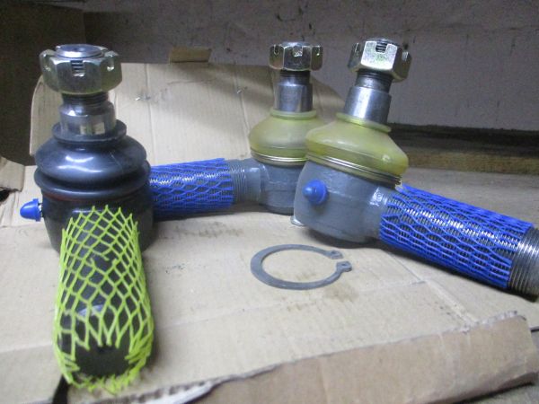 Наконечник рулевой поперечной тяги правый