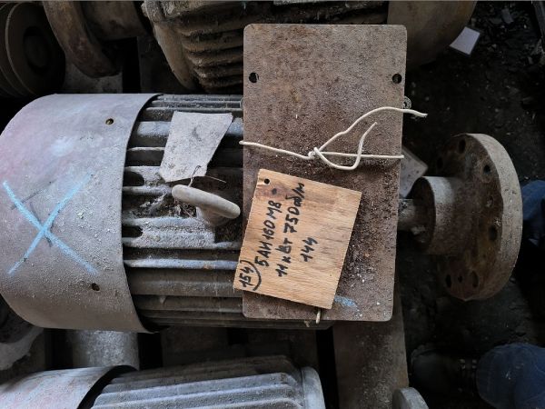 Электродвигатель 5АИ 160 М8   (11 кВт., 750 об/мин),  б/у