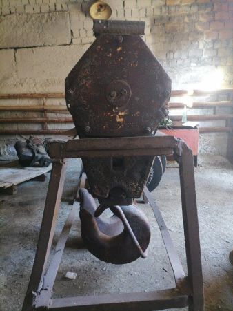 Крюковая обойма 25тн ж/д крана КДЭ