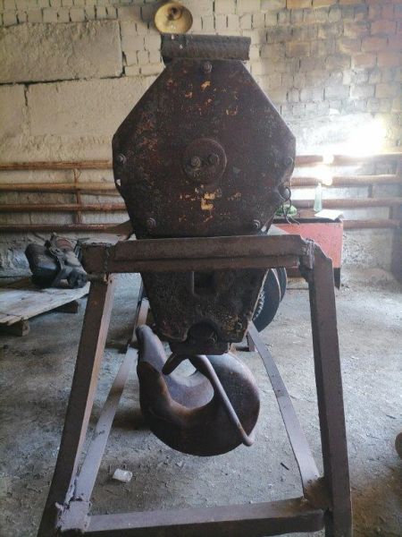 Крюковая обойма 25тн ж/д крана КДЭ Крюковая обойма 25тн ж/д крана КДЭ